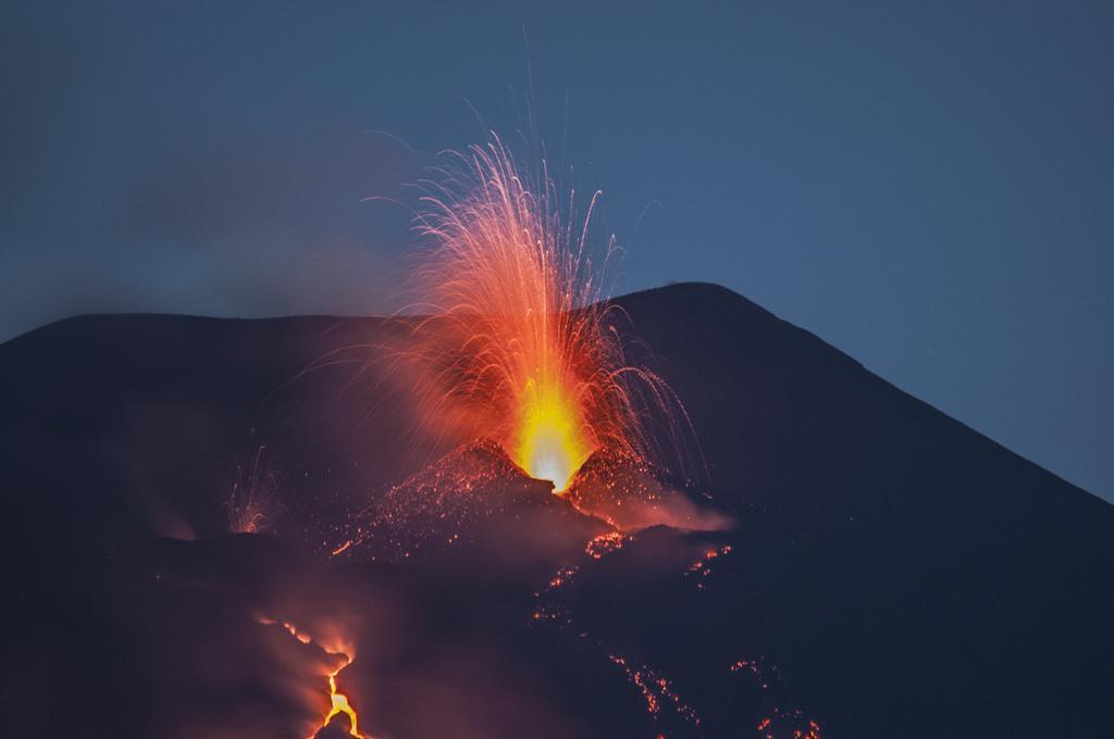 Fiore Dell'Etna Apartamento Santa Venerina Exterior foto